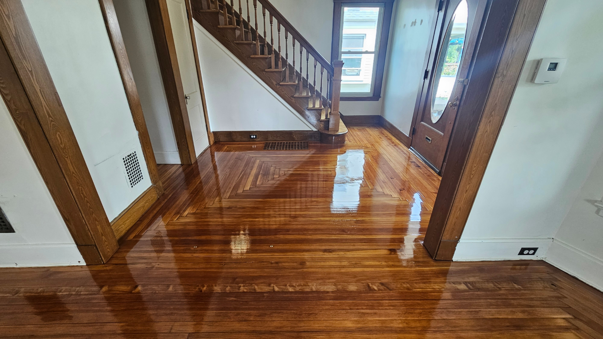 Southern Pine | Oil-based Polyurethane